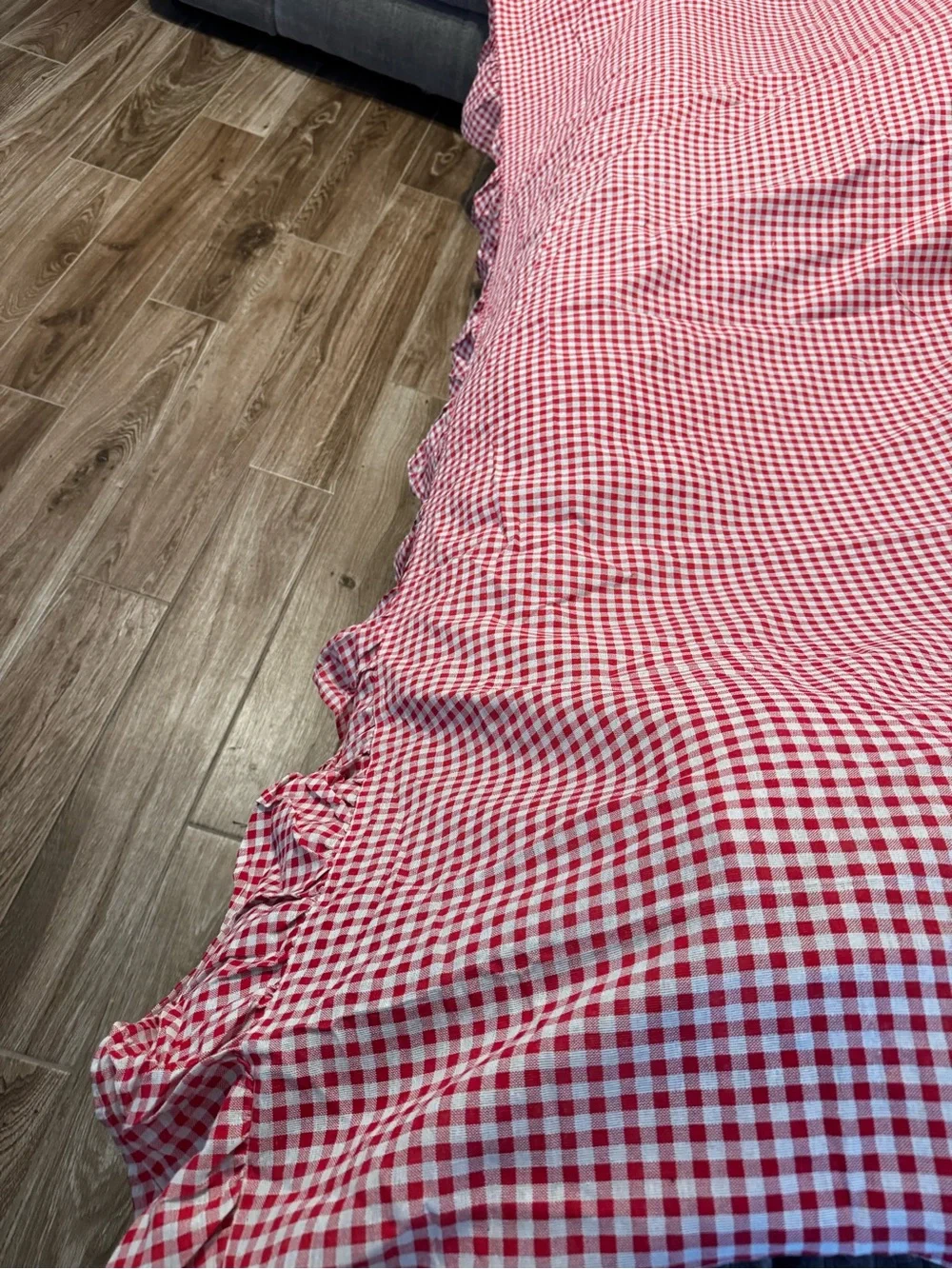 Red Gingham Ruffle Tablecloth - Home Dining
